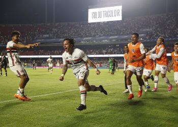 Vasco perde para São Paulo e pode ficar a um ponto do Z4 no Brasileirão