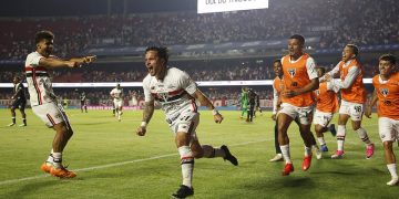 Vasco perde para São Paulo e pode ficar a um ponto do Z4 no Brasileirão