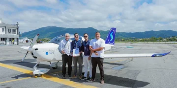 Maricá avança na formação de pilotos e mecânicos com credenciamento de escola de aviação