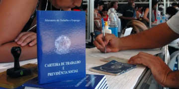 Senado aprova PEC que elimina escala 6×1 e reduz jornada para 40 horas semanais