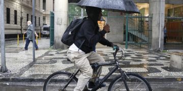 Frente fria provoca chuva e tempo instável no Rio de Janeiro até quarta-feira