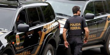 Polícia Federal realiza operação contra monopólio ilegal de internet em comunidades do RJ