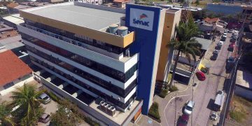 Senac RJ abre inscrições para instrutores de TI e Multimídia em várias unidades até 15 de outubro